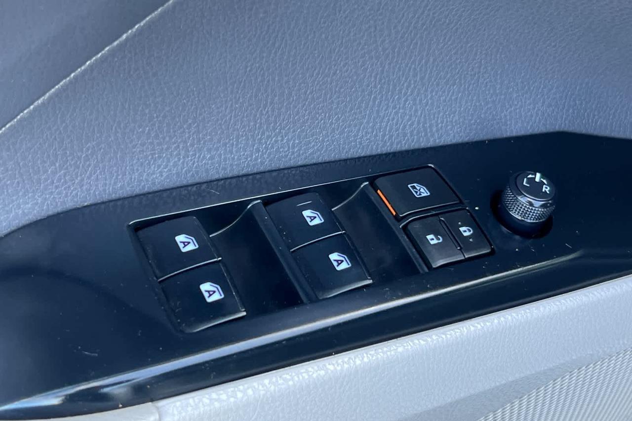 2019 Toyota Camry SE Roseville CA