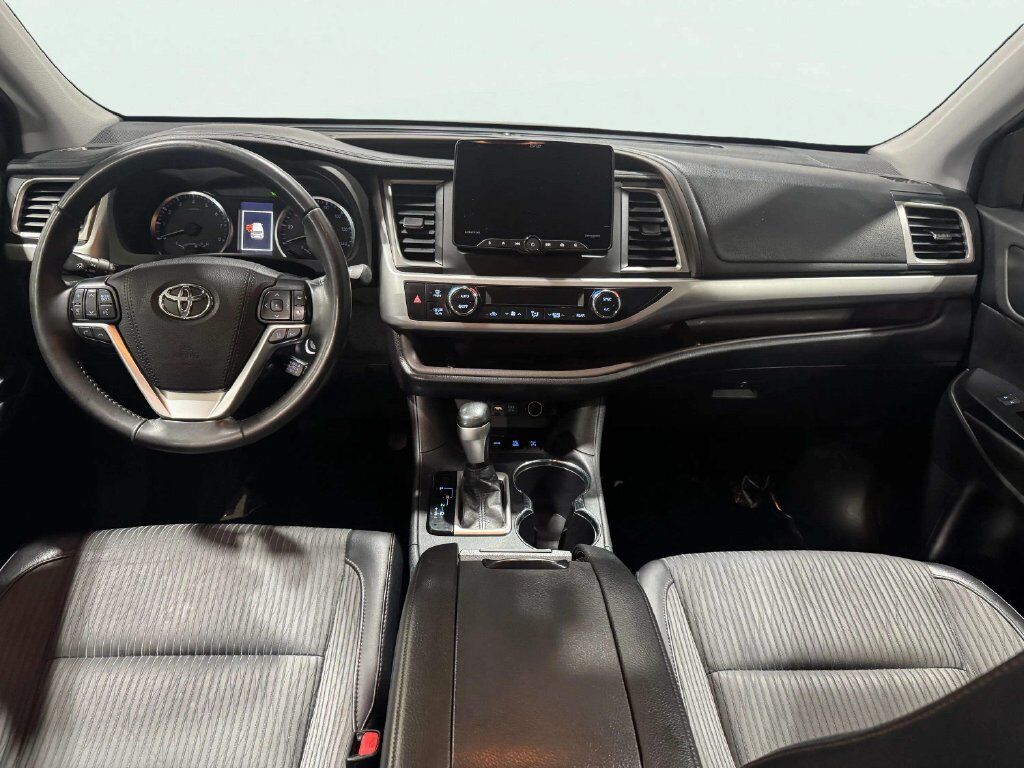 2019 Toyota Highlander LE Plus San Clemente CA