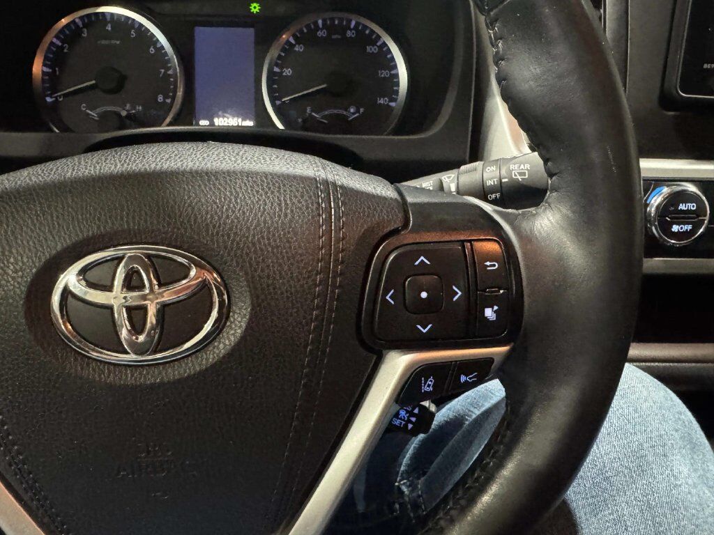 2019 Toyota Highlander LE Plus San Clemente CA