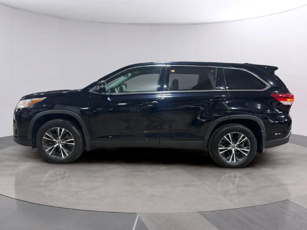 2019 Toyota Highlander LE Plus San Clemente CA