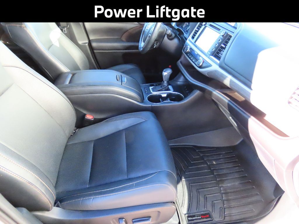 2019 Toyota Highlander Limited Platinum