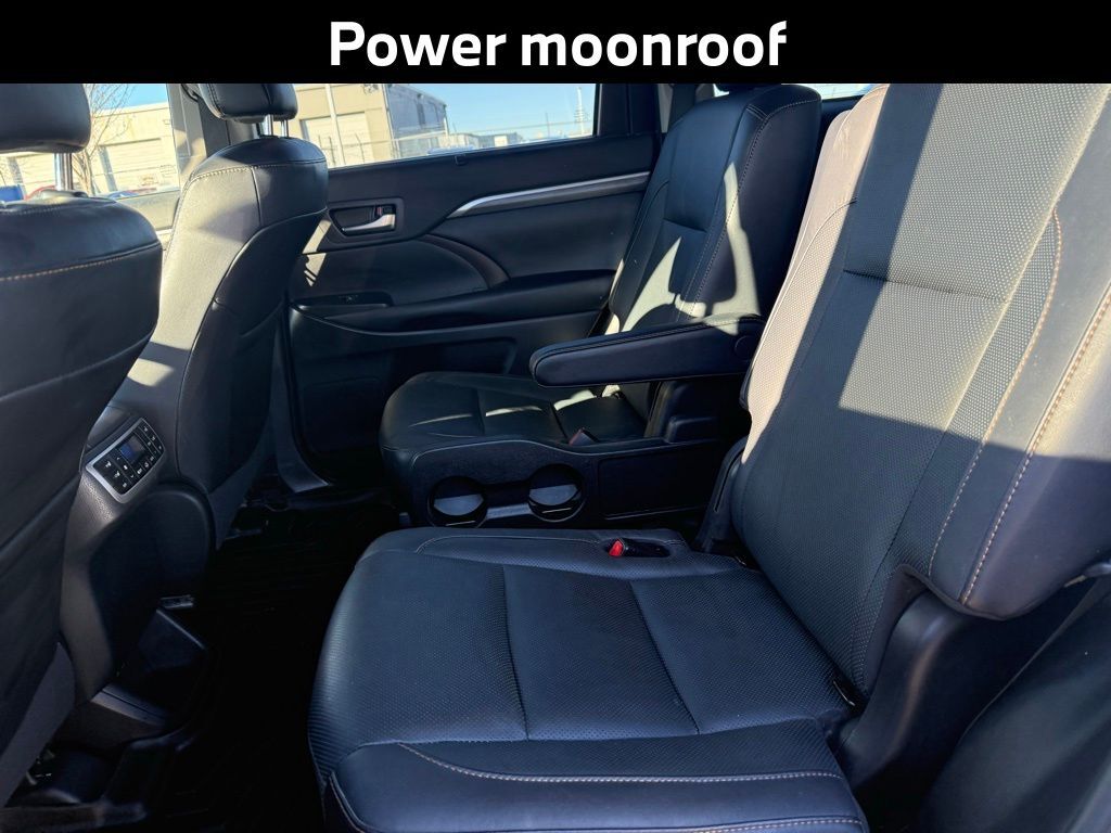 2019 Toyota Highlander Limited Platinum