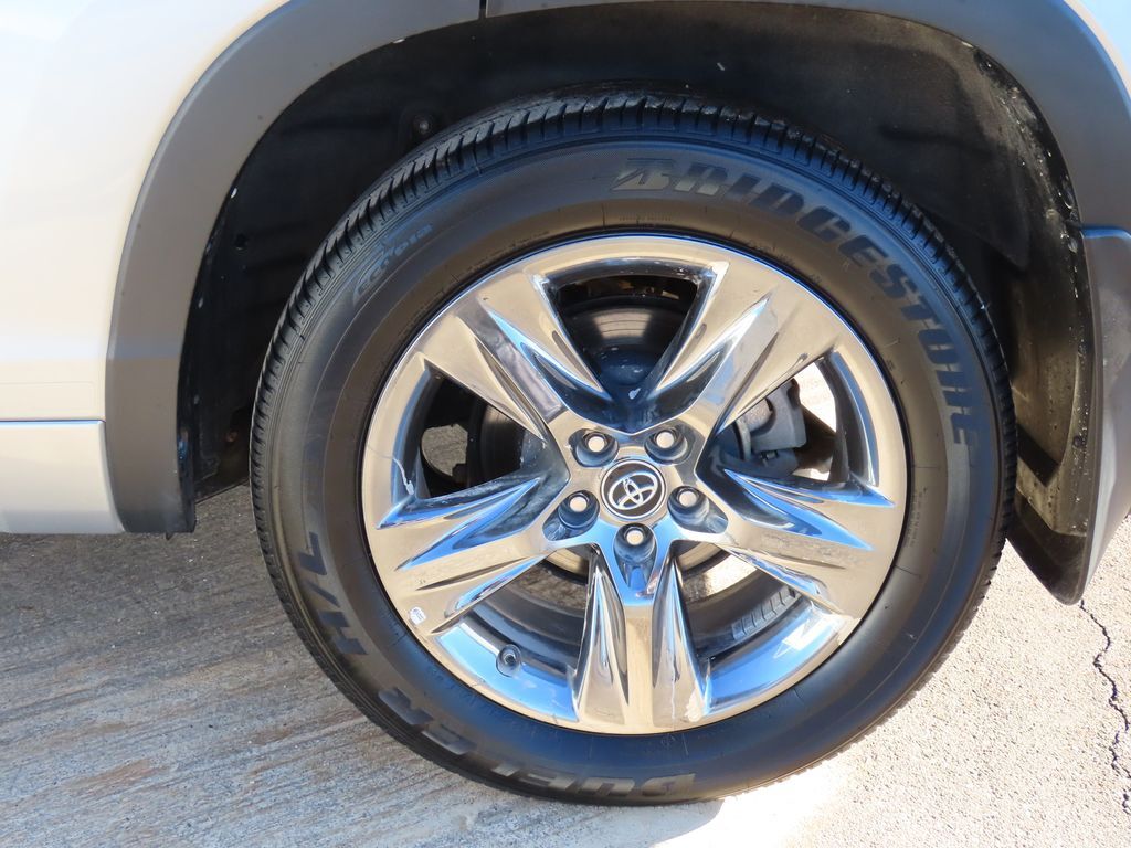 2019 Toyota Highlander Limited Platinum