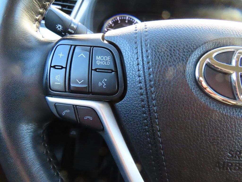 2019 Toyota Highlander Limited Platinum