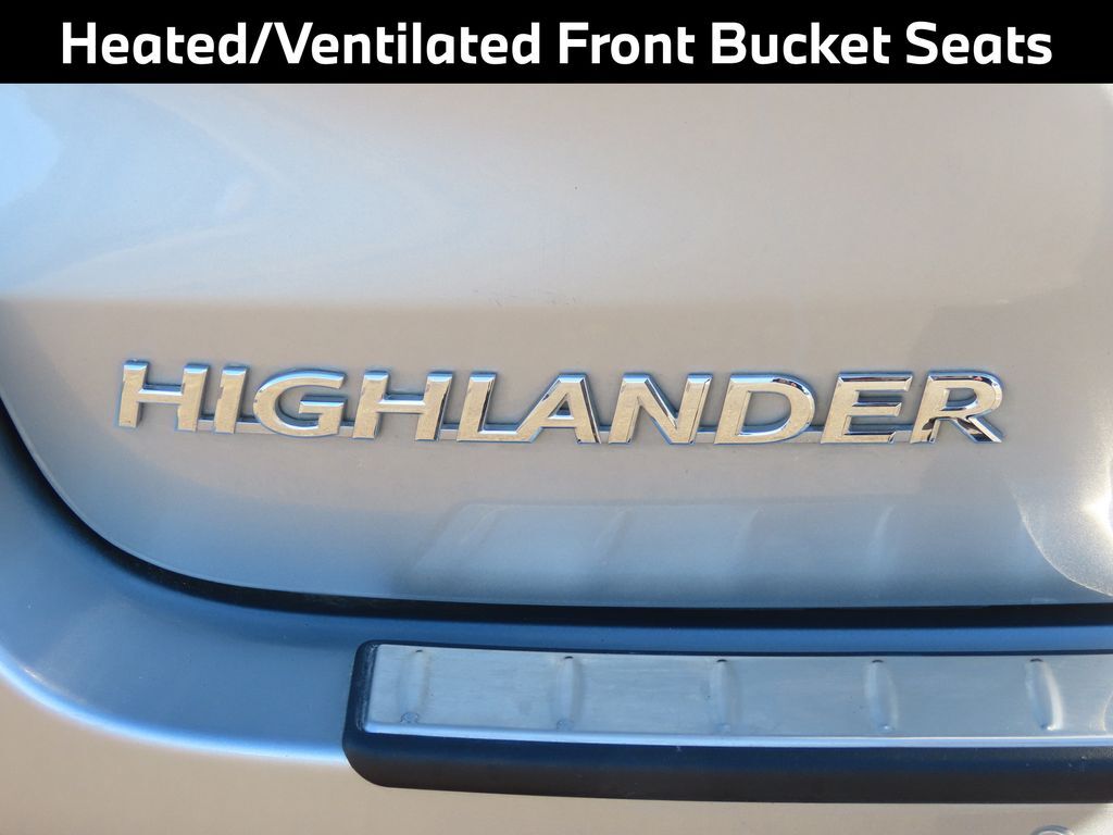 2019 Toyota Highlander Limited Platinum