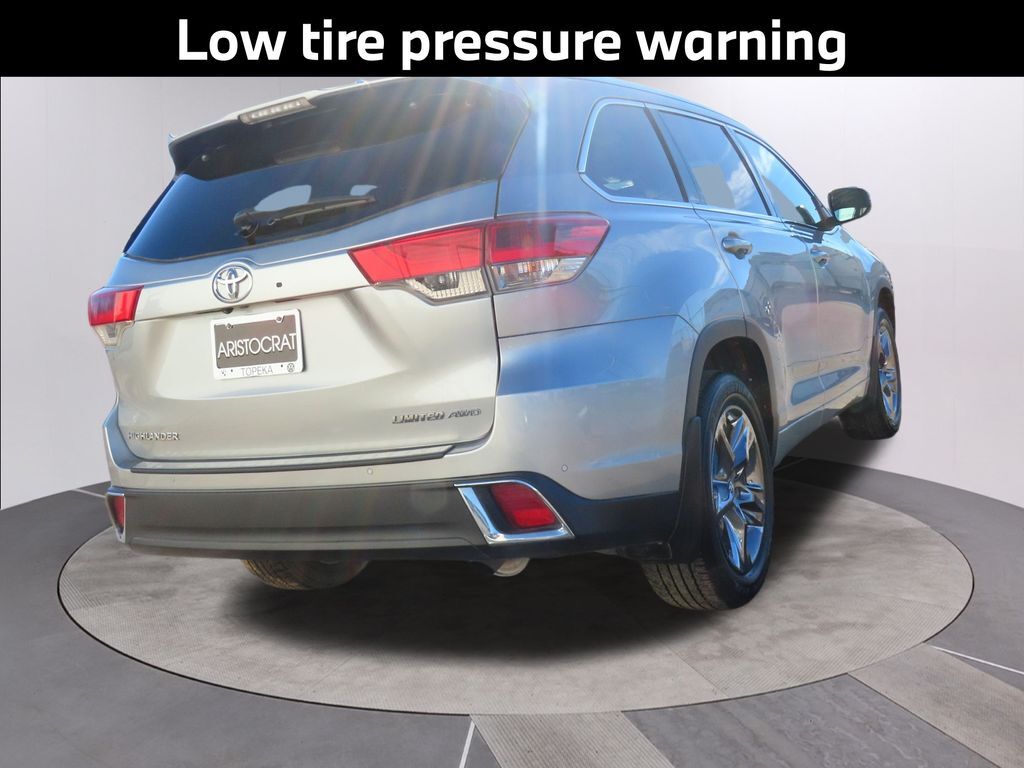 2019 Toyota Highlander Limited Platinum