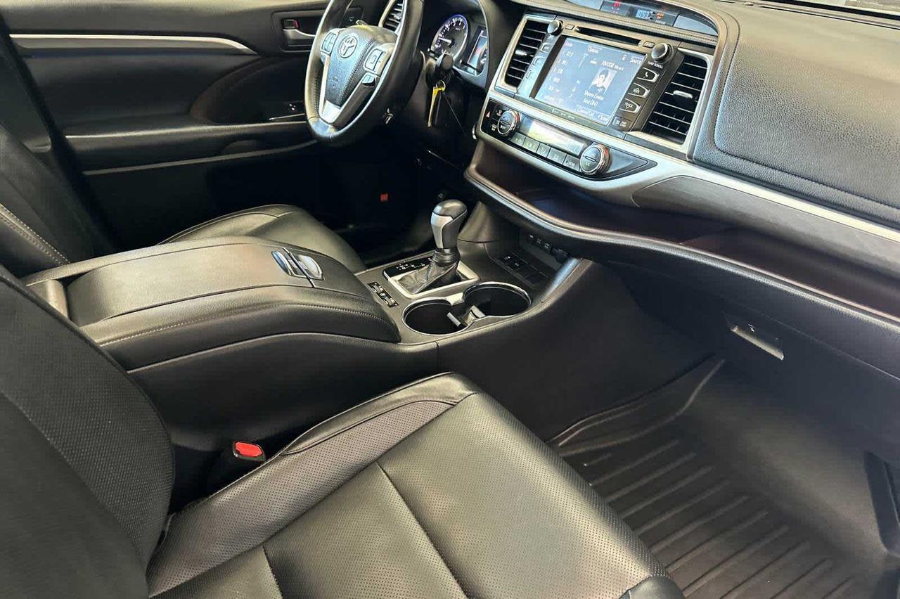 2019 Toyota Highlander Limited Platinum Roseville CA