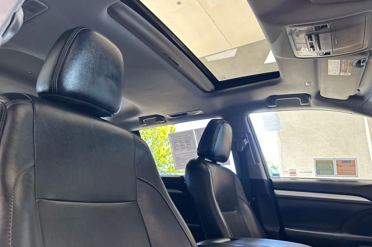 2019 Toyota Highlander XLE Roseville CA