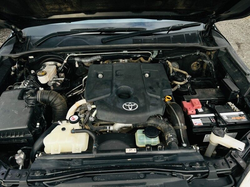 2019 Toyota Hilux SR5 Vaitele 2019 Toyota Hilux SR5 Vaitele