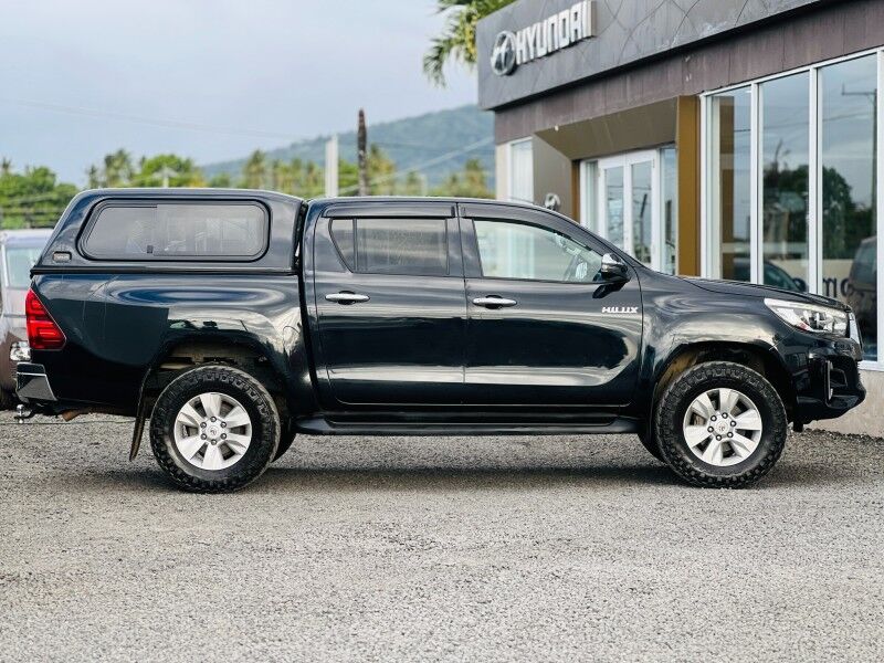 2019 Toyota Hilux SR5 Vaitele 2019 Toyota Hilux SR5 Vaitele