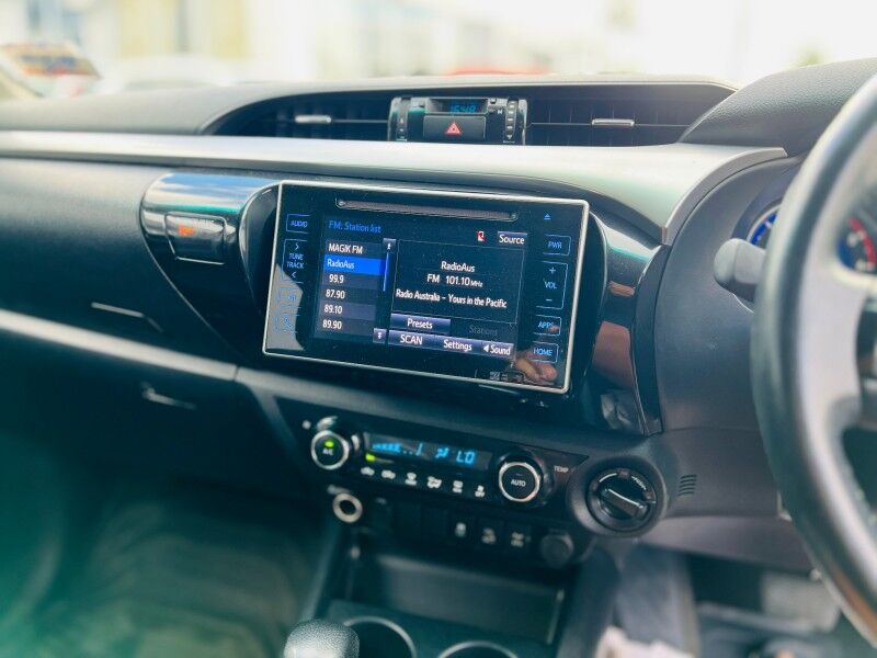 2019 Toyota Hilux SR5 Vaitele 2019 Toyota Hilux SR5 Vaitele