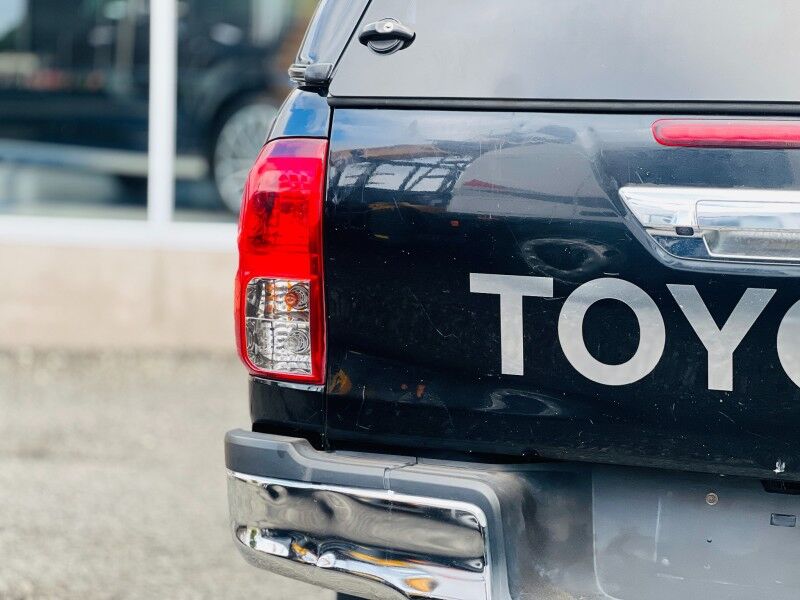 2019 Toyota Hilux SR5 Vaitele 2019 Toyota Hilux SR5 Vaitele