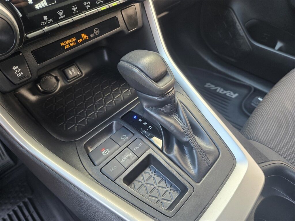 2019 Toyota RAV4 LE Roseville CA