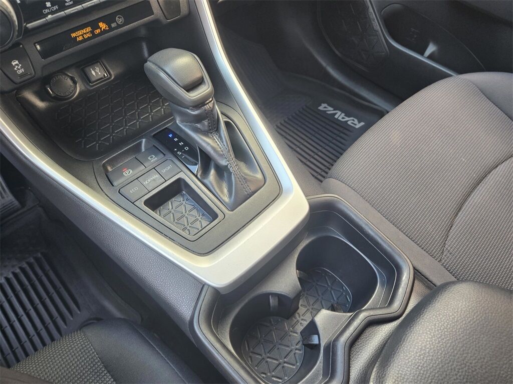 2019 Toyota RAV4 LE Roseville CA