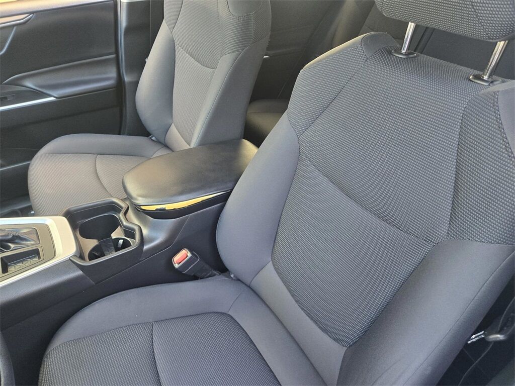 2019 Toyota RAV4 LE Roseville CA