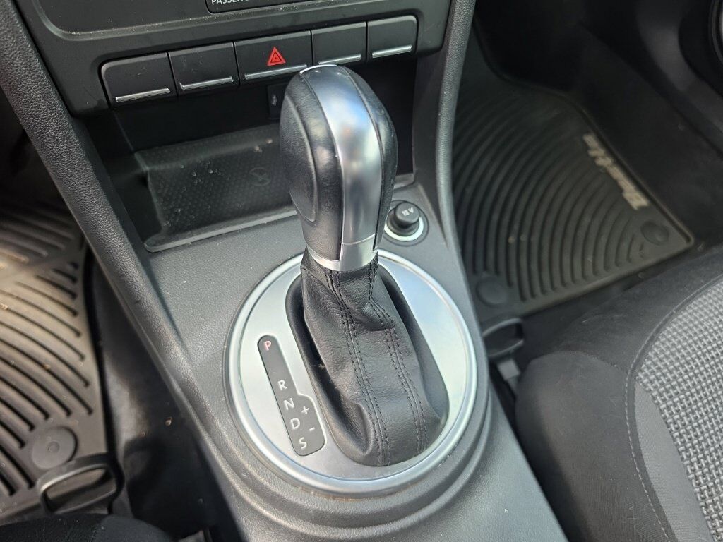 2019 Volkswagen Beetle 2.0T S