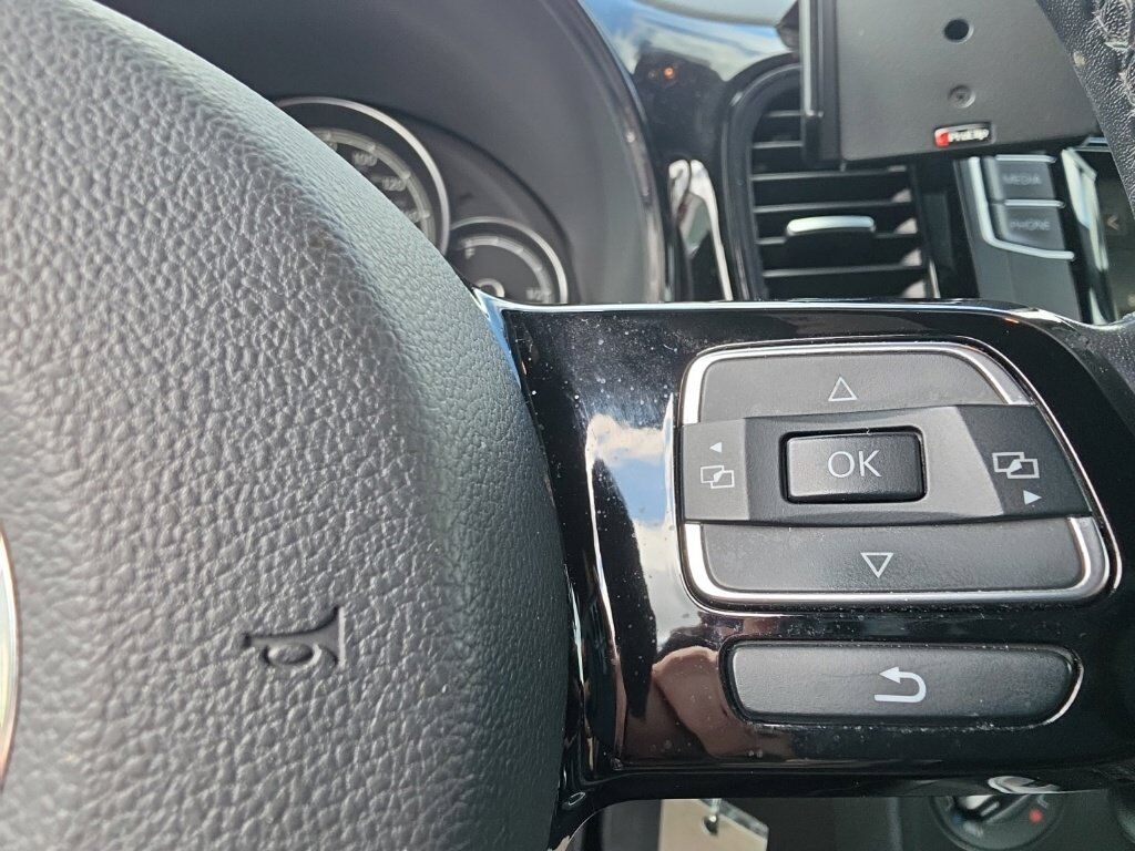2019 Volkswagen Beetle 2.0T S
