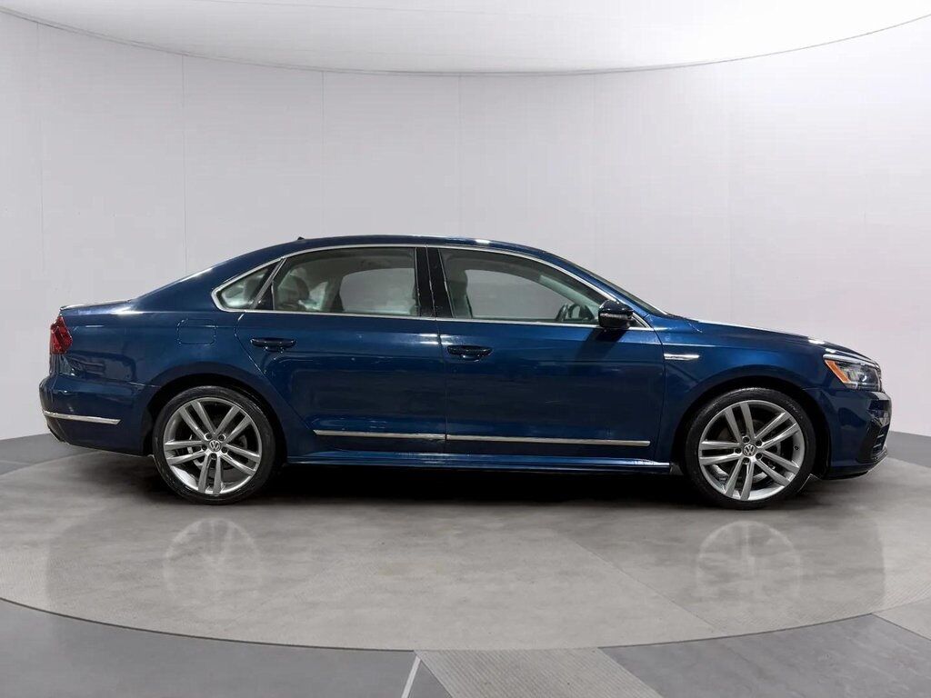 2019 Volkswagen Passat 2.0T SE R-Line San Clemente CA 2019 Volkswagen Passat 2.0T SE R-Line San Clemente CA