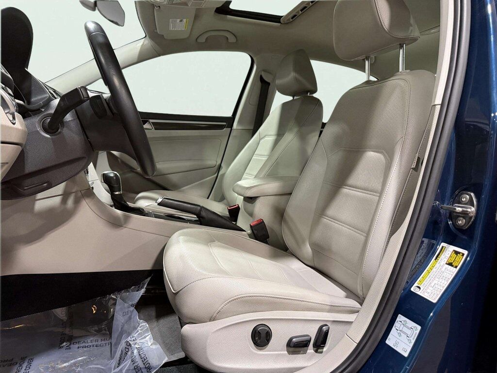 2019 Volkswagen Passat 2.0T SE R-Line San Clemente CA 2019 Volkswagen Passat 2.0T SE R-Line San Clemente CA