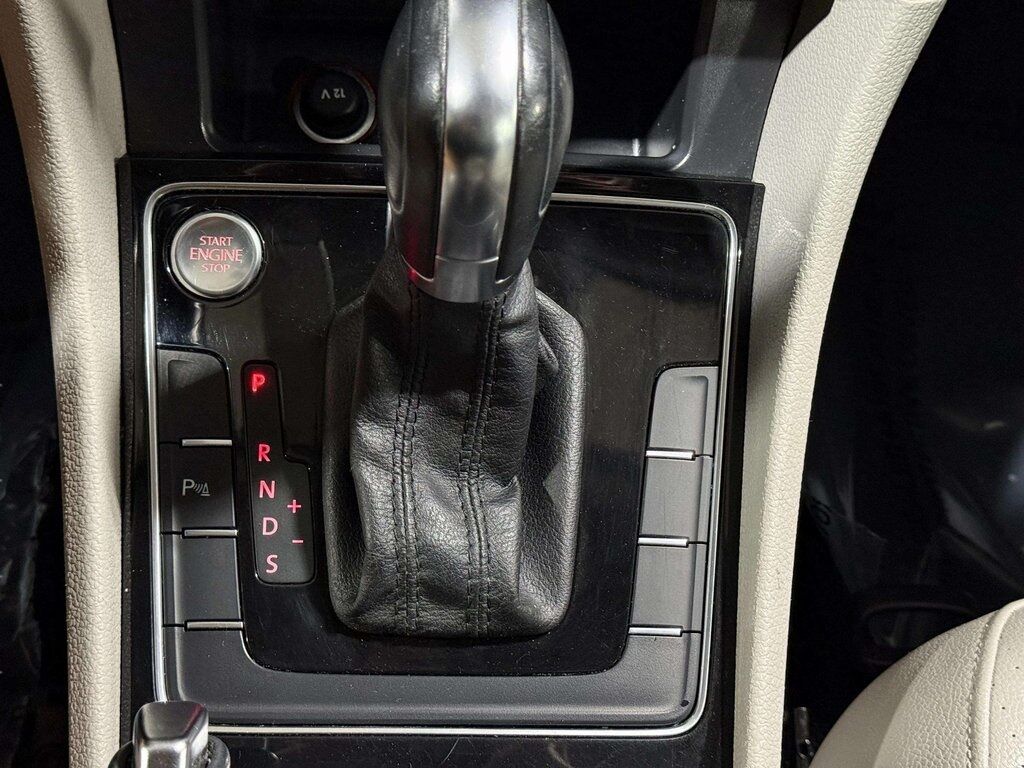 2019 Volkswagen Passat 2.0T SE R-Line San Clemente CA 2019 Volkswagen Passat 2.0T SE R-Line San Clemente CA