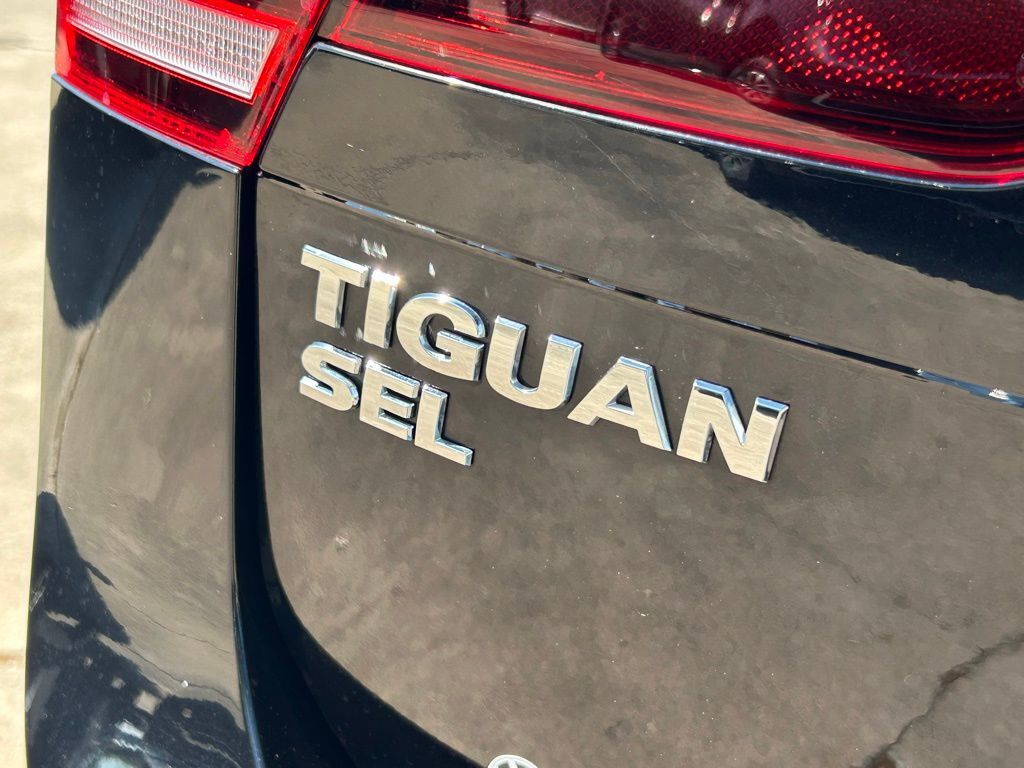 2019 Volkswagen Tiguan 2.0T SEL R-Line Tampa FL