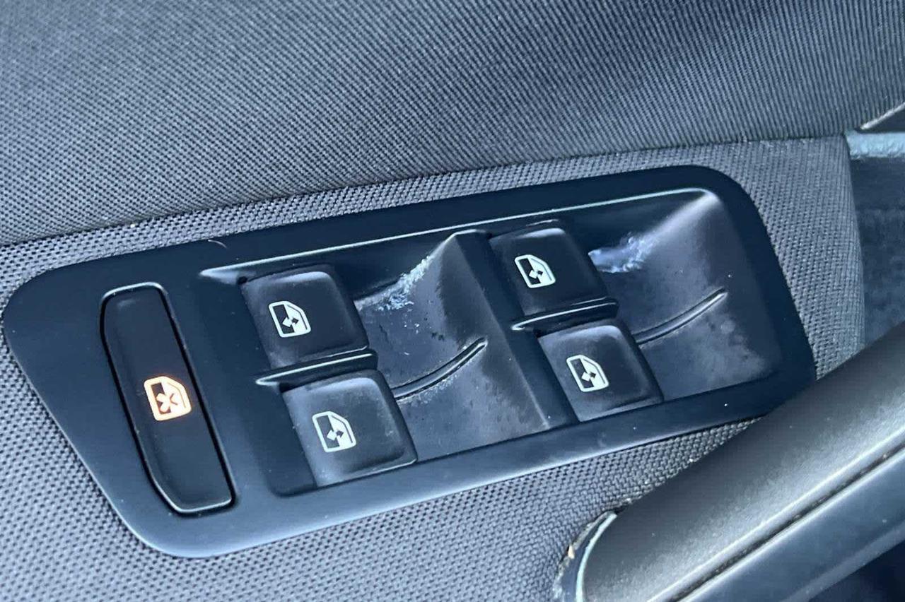 2019 Volkswagen e-Golf SE Roseville CA