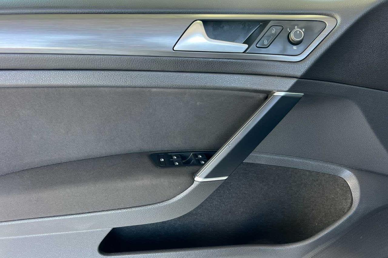 2019 Volkswagen e-Golf SE Roseville CA