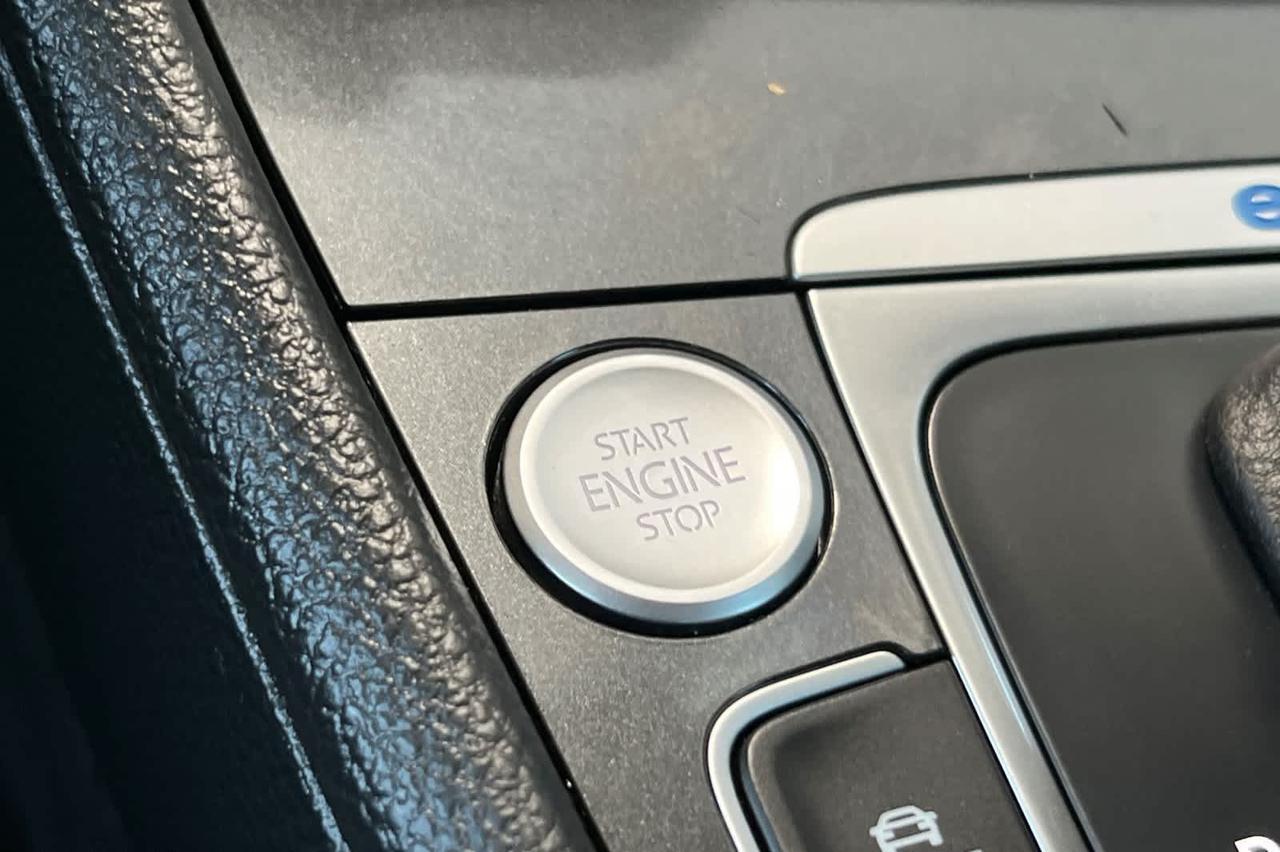 2019 Volkswagen e-Golf SE Roseville CA