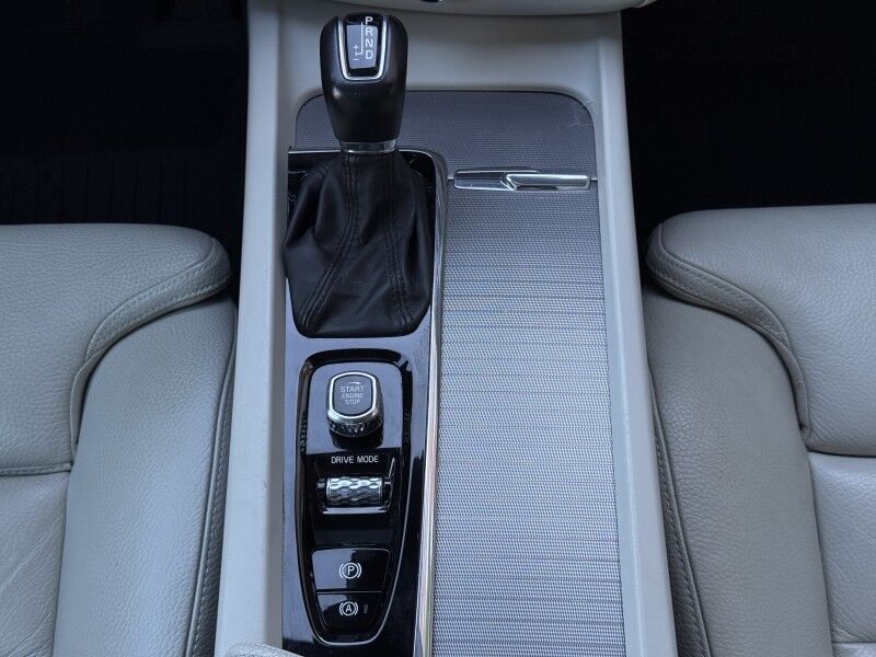 2019 Volvo XC60 T5 Inscription AWD Arlington VA