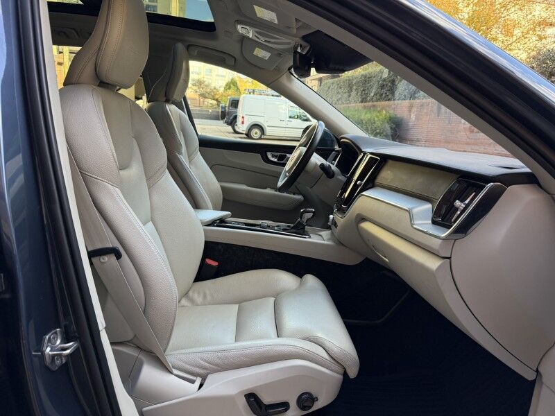 2019 Volvo XC60 T5 Inscription AWD Arlington VA