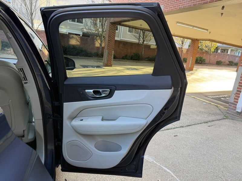 2019 Volvo XC60 T5 Inscription AWD Arlington VA