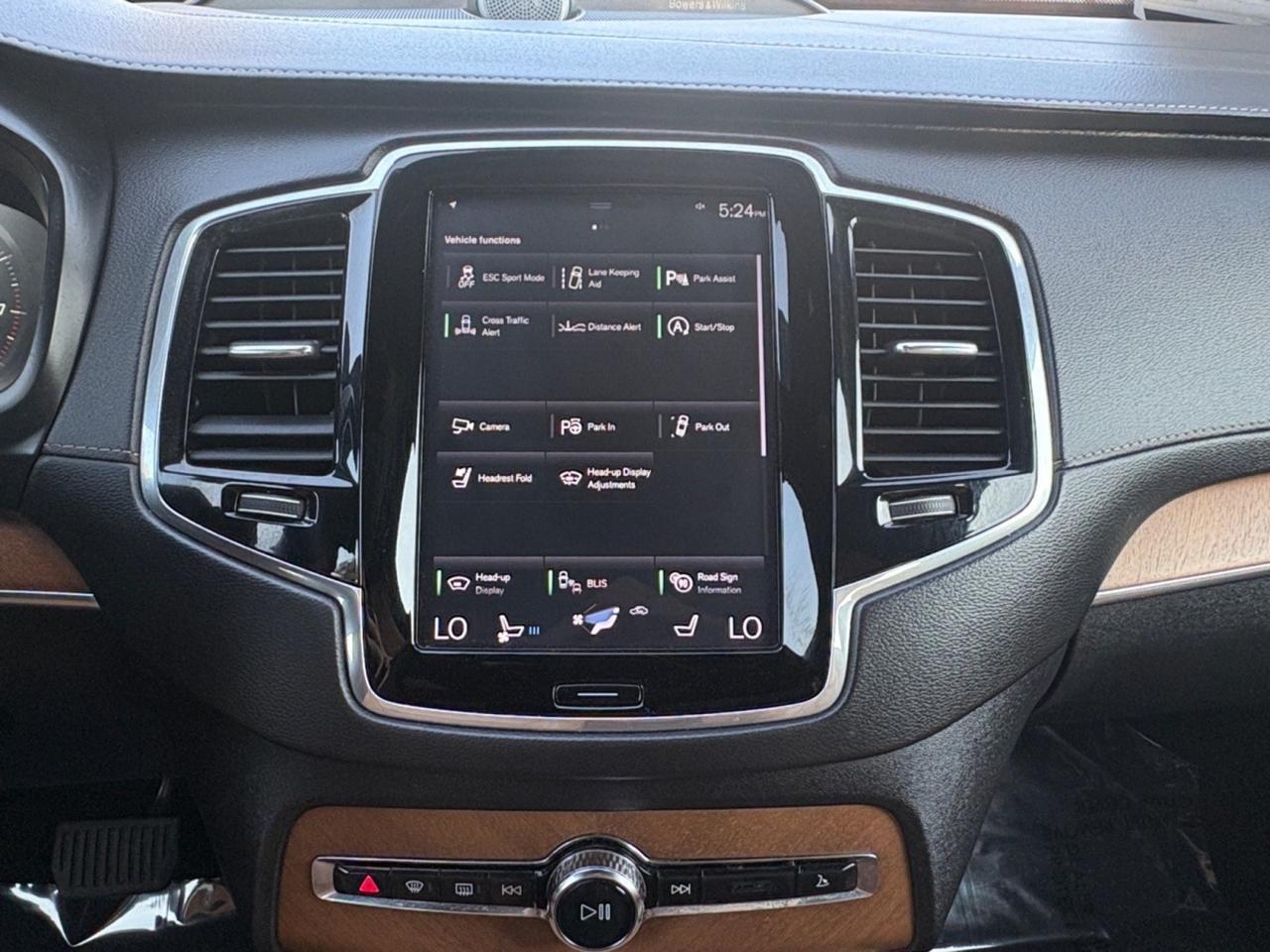 2019 Volvo XC90 Inscription, HEADS-UP DISPLAY, AUTO START/STOP, PANORAMIC MOONROOF, SELECT DRIVE MODES, HEATED & VENTILATED SEATS, HAND FREE LIFTGATE, BLIND SPOT ALERT, LANE KEEPING AID, PRE COLLISION ALERT, LOW MILES, ONLY 1 OWNER, RIDE IN LUXURIOUS STYLE! Virginia Beach VA 2019 Volvo XC90 Inscription, HEADS-UP DISPLAY, AUTO START/STOP, PANORAMIC MOONROOF, SELECT DRIVE MODES, HEATED & VENTILATED SEATS, HAND FREE LIFTGATE, BLIND SPOT ALERT, LANE KEEPING AID, PRE COLLISION ALERT, LOW MILES, ONLY 1 OWNER, RIDE IN LUXURIOUS STYLE! Virginia Beach VA