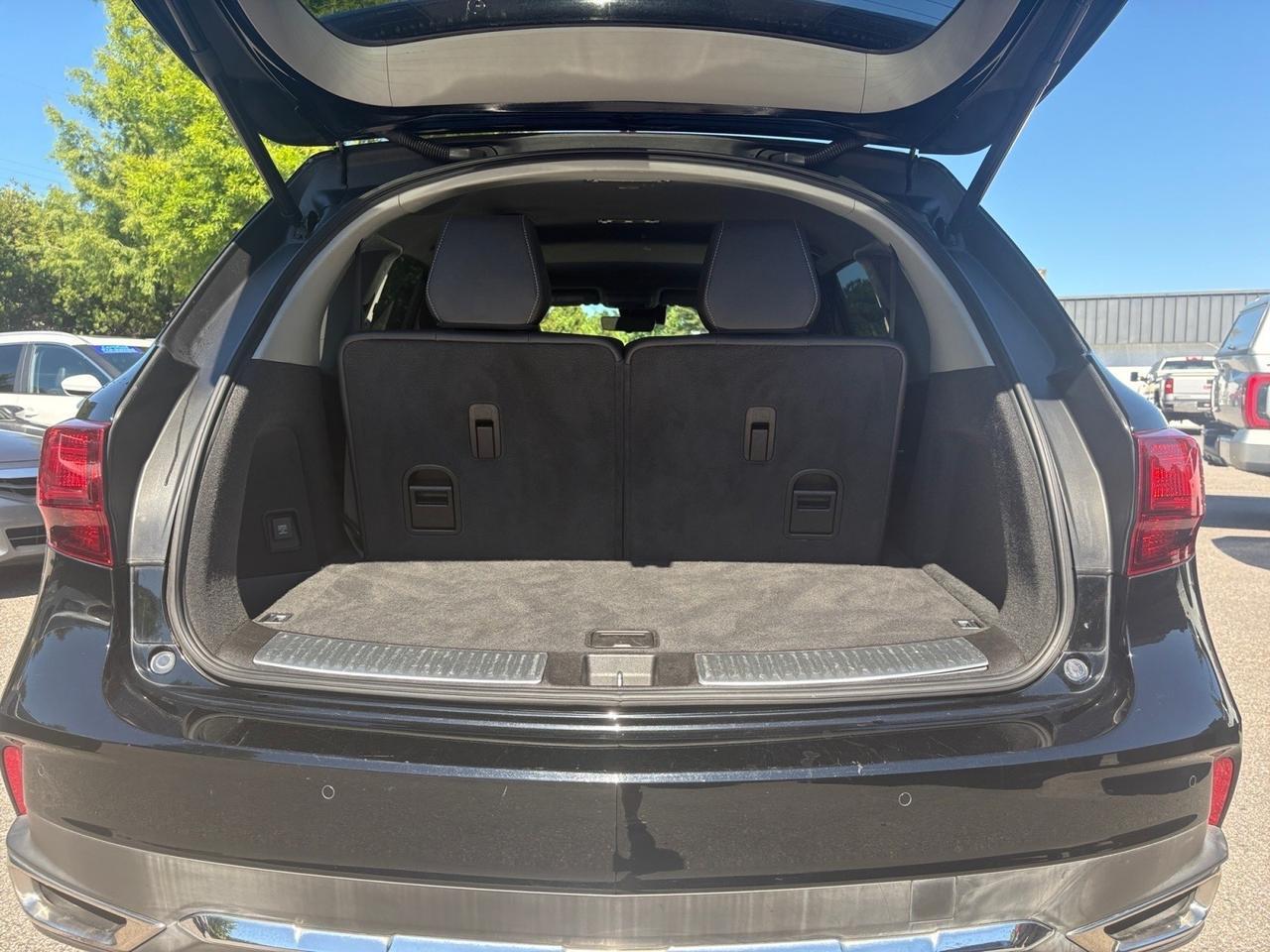2020 Acura MDX w/Technology Pkg, POWER LIFTGATE, BACKUP CAMERA, PARKING SENSORS, NAVIGATION, SUNROOF, BLIND SPOT ALERT, LANE KEEP ASSIST, LOW MILES, CLEAN CARFAX, THIS SUV IS FOR THE WHOLE FAMILY! Virginia Beach VA 2020 Acura MDX w/Technology Pkg, POWER LIFTGATE, BACKUP CAMERA, PARKING SENSORS, NAVIGATION, SUNROOF, BLIND SPOT ALERT, LANE KEEP ASSIST, LOW MILES, CLEAN CARFAX, THIS SUV IS FOR THE WHOLE FAMILY! Virginia Beach VA
