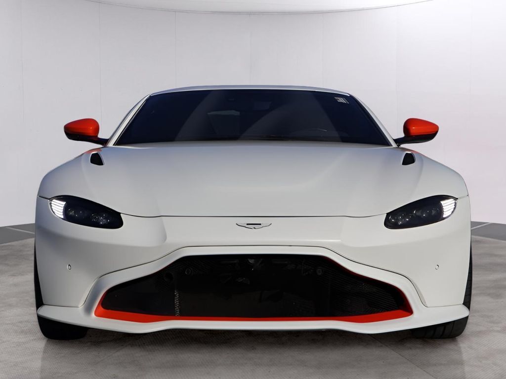 2020 Aston Martin Vantage Base