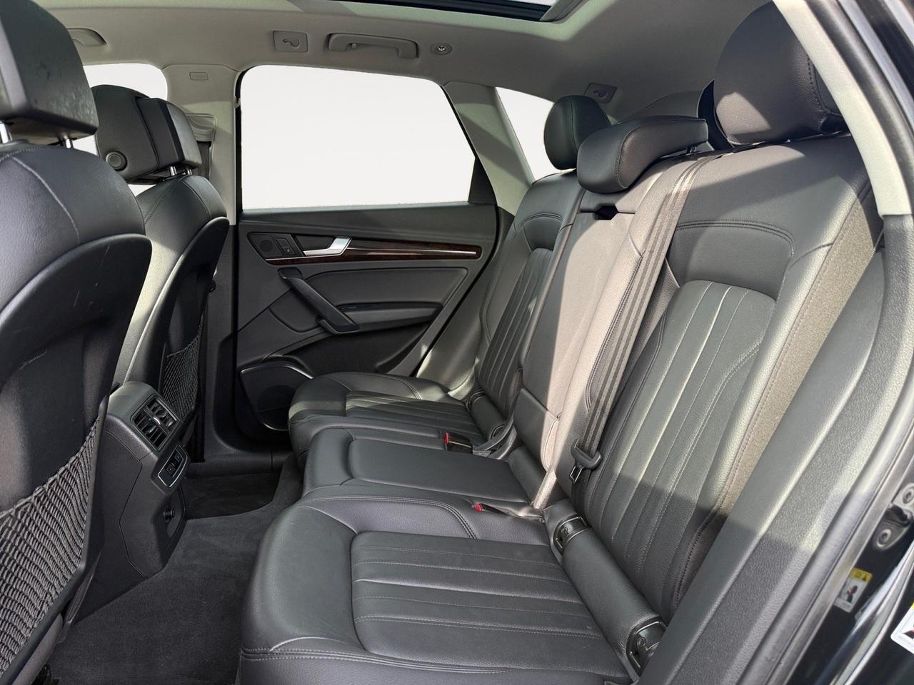 2020 Audi Q5 Premium, HEATED SEATS, MOONROOF, UNIVERSAL GARAGE DOOR OPENER, POWER MIRRORS, KEYLESS ENTRY, BACKUP CAMERA, BLUETOOTH, MEMORY DRIVE SEATS, CLEAN CARFAX! Norfolk VA 2020 Audi Q5 Premium, HEATED SEATS, MOONROOF, UNIVERSAL GARAGE DOOR OPENER, POWER MIRRORS, KEYLESS ENTRY, BACKUP CAMERA, BLUETOOTH, MEMORY DRIVE SEATS, CLEAN CARFAX! Norfolk VA