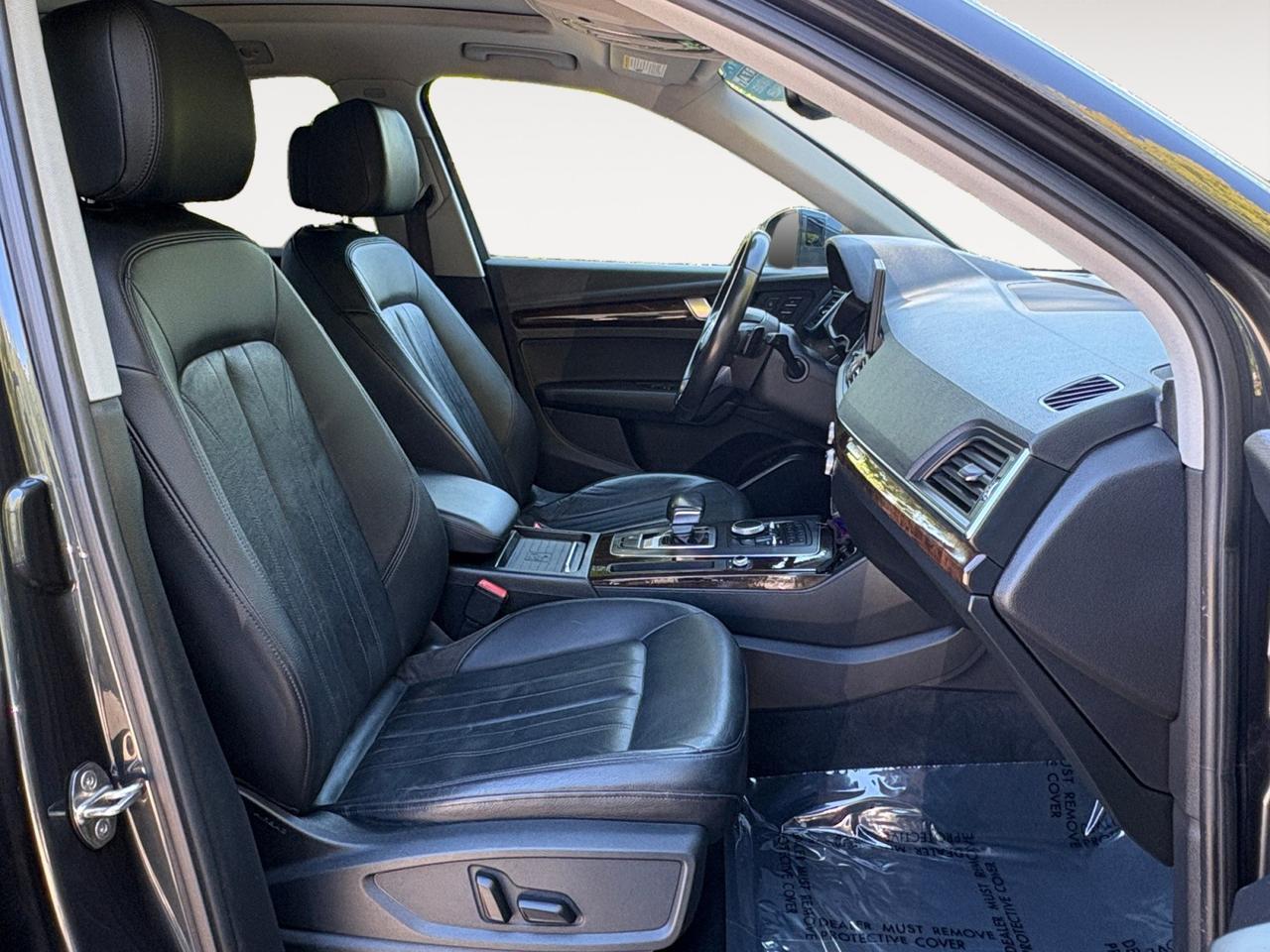 2020 Audi Q5 Premium, PANORAMIC MOONROOF, PADDLE SHIFTERS, SELECT DRIVE MODES, 360 BACKUP CAMERA, POWER LIFTGATE, AUTO START/STOP, PRE COLLISION ALERT, APPLE CARPLAY/ANDROID AUTO, WIRELESS CHARGING PAD, CLEAN CARFAX, RIDE IN PREMIUM STYLE! Virginia Beach VA 2020 Audi Q5 Premium, PANORAMIC MOONROOF, PADDLE SHIFTERS, SELECT DRIVE MODES, 360 BACKUP CAMERA, POWER LIFTGATE, AUTO START/STOP, PRE COLLISION ALERT, APPLE CARPLAY/ANDROID AUTO, WIRELESS CHARGING PAD, CLEAN CARFAX, RIDE IN PREMIUM STYLE! Virginia Beach VA