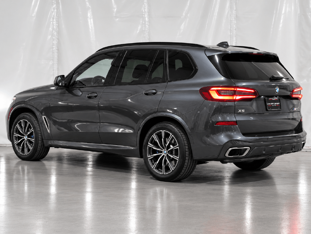 2020 BMW X5 M50i 2020 BMW X5 M50i