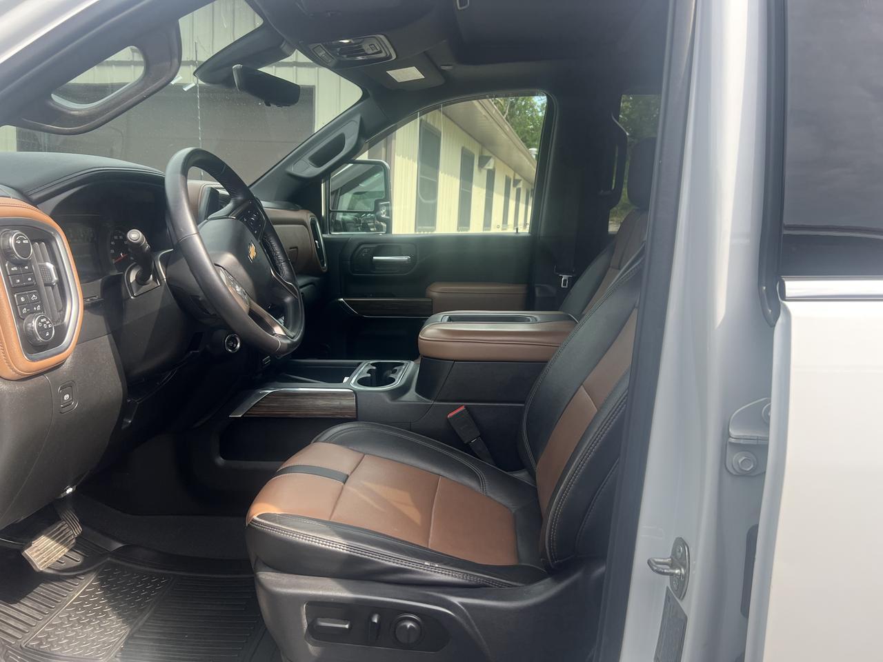 CHEVROLETSILVERADO 2500 CREW CAB 4X421