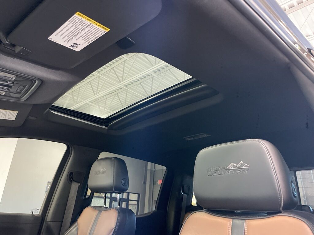 2020 Chevrolet Silverado 1500 4x4 Crew Cab High Country Minocqua WI 2020 Chevrolet Silverado 1500 4x4 Crew Cab High Country Minocqua WI