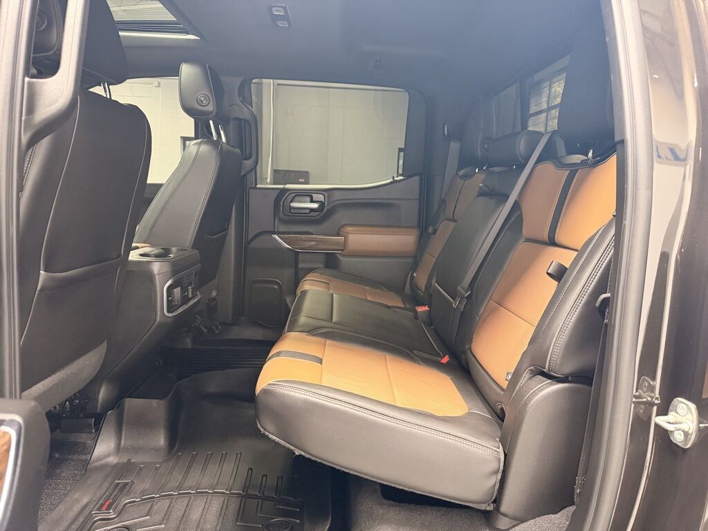 2020 Chevrolet Silverado 1500 4x4 Crew Cab High Country Minocqua WI 2020 Chevrolet Silverado 1500 4x4 Crew Cab High Country Minocqua WI