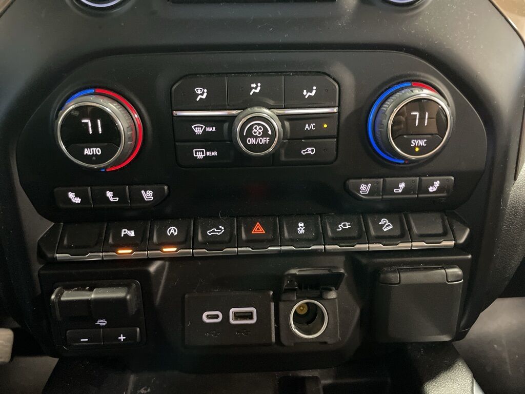 2020 Chevrolet Silverado 1500 4x4 Crew Cab High Country Minocqua WI 2020 Chevrolet Silverado 1500 4x4 Crew Cab High Country Minocqua WI