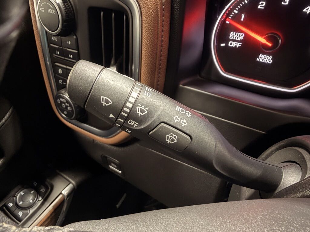 2020 Chevrolet Silverado 1500 4x4 Crew Cab High Country Minocqua WI 2020 Chevrolet Silverado 1500 4x4 Crew Cab High Country Minocqua WI