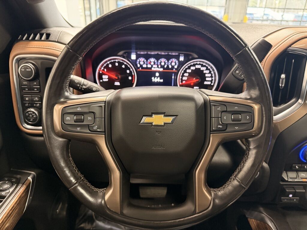 2020 Chevrolet Silverado 1500 4x4 Crew Cab High Country Minocqua WI 2020 Chevrolet Silverado 1500 4x4 Crew Cab High Country Minocqua WI