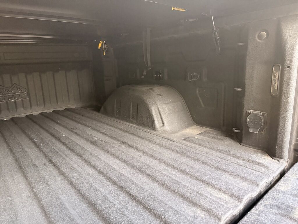 2020 Chevrolet Silverado 1500 4x4 Crew Cab High Country Minocqua WI 2020 Chevrolet Silverado 1500 4x4 Crew Cab High Country Minocqua WI