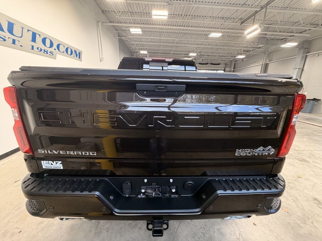 2020 Chevrolet Silverado 1500 4x4 Crew Cab High Country Minocqua WI 2020 Chevrolet Silverado 1500 4x4 Crew Cab High Country Minocqua WI