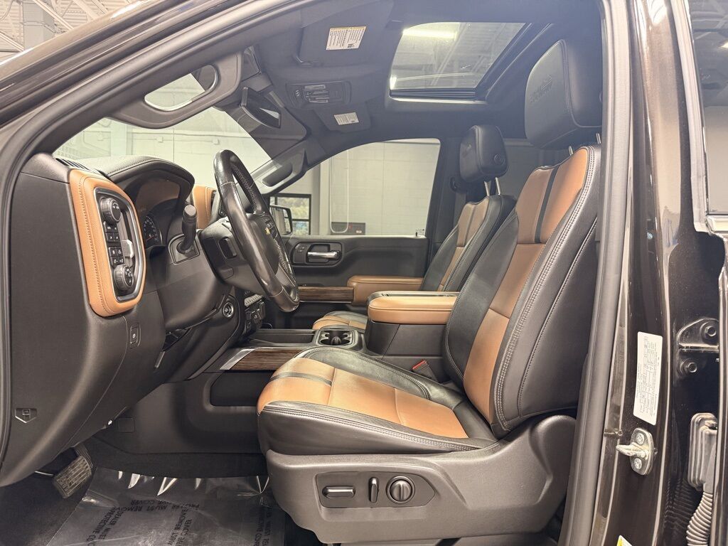 2020 Chevrolet Silverado 1500 4x4 Crew Cab High Country Minocqua WI 2020 Chevrolet Silverado 1500 4x4 Crew Cab High Country Minocqua WI