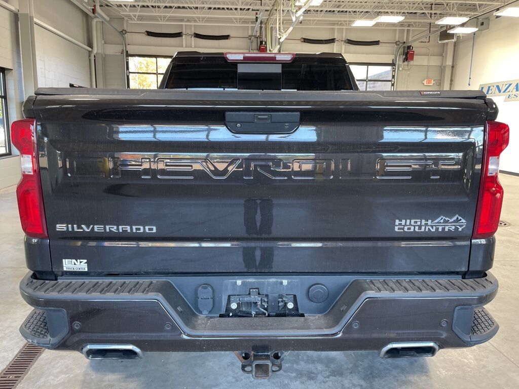 2020 Chevrolet Silverado 1500 4x4 Crew Cab High Country Minocqua WI 2020 Chevrolet Silverado 1500 4x4 Crew Cab High Country Minocqua WI