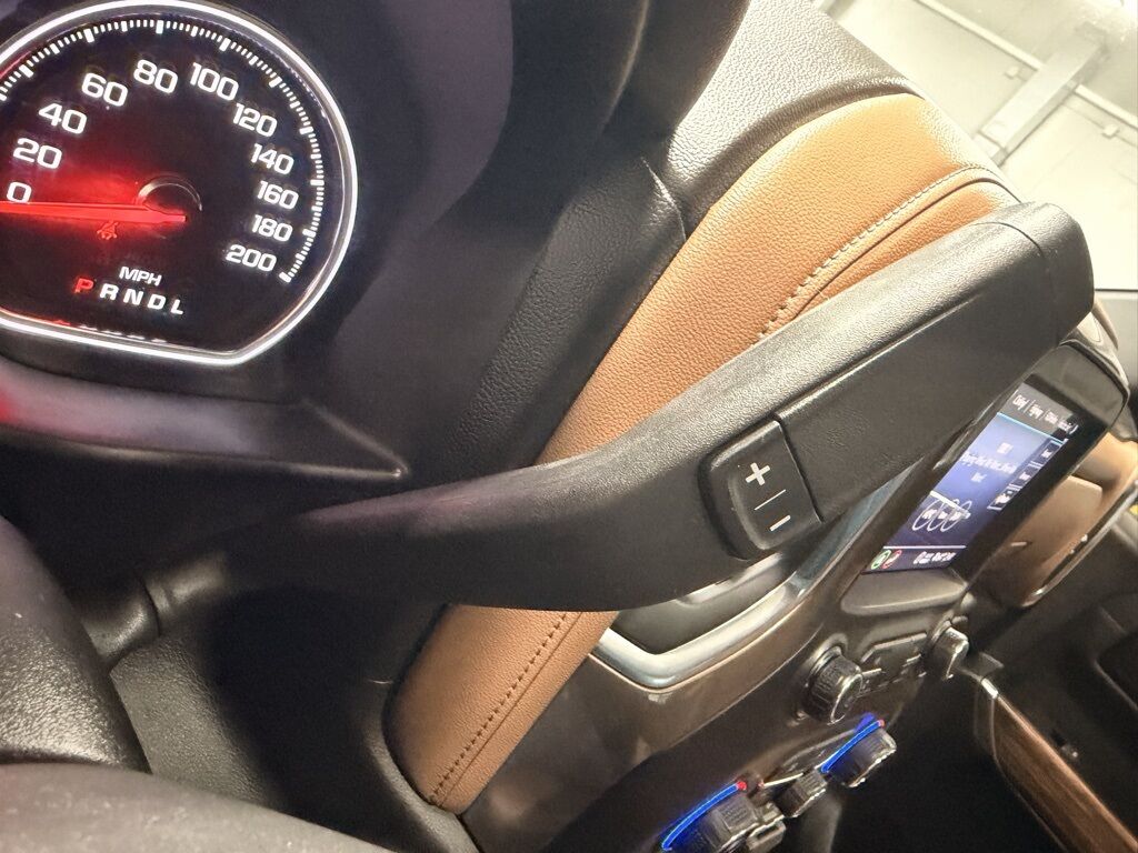 2020 Chevrolet Silverado 1500 4x4 Crew Cab High Country Minocqua WI 2020 Chevrolet Silverado 1500 4x4 Crew Cab High Country Minocqua WI