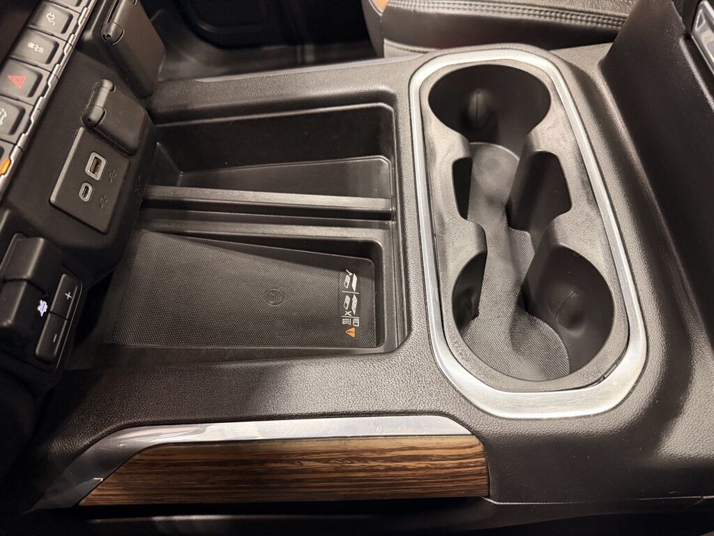 2020 Chevrolet Silverado 1500 4x4 Crew Cab High Country Minocqua WI 2020 Chevrolet Silverado 1500 4x4 Crew Cab High Country Minocqua WI