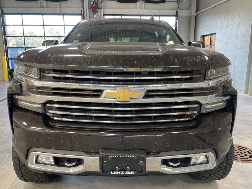 2020 Chevrolet Silverado 1500 4x4 Crew Cab High Country Minocqua WI 2020 Chevrolet Silverado 1500 4x4 Crew Cab High Country Minocqua WI